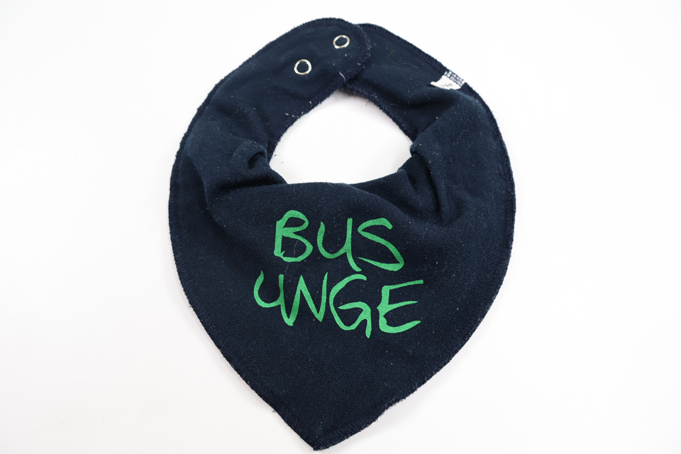 Haklapp "Bus Unge" från Pippi - Storlek One size - Marinblå