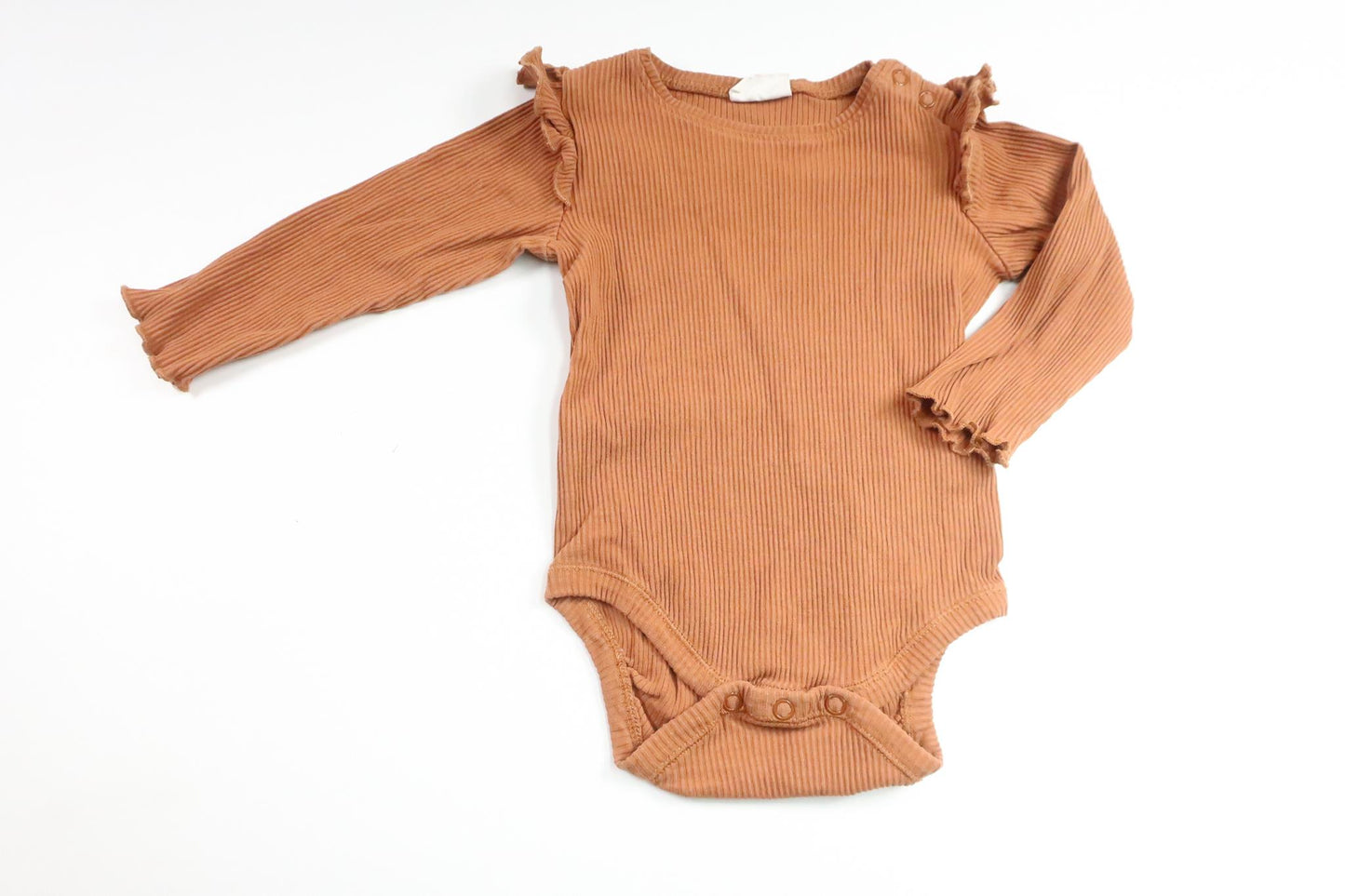 Ribbad body från Kappahl - Storlek 74 - Brun