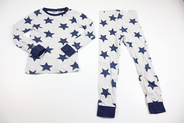 Tvådelad pyjamas från H&M - Storlek 122/128 - Grå
