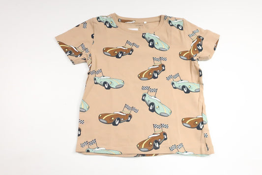 T-shirt med bilar från Name It - Storlek 104 - Beige