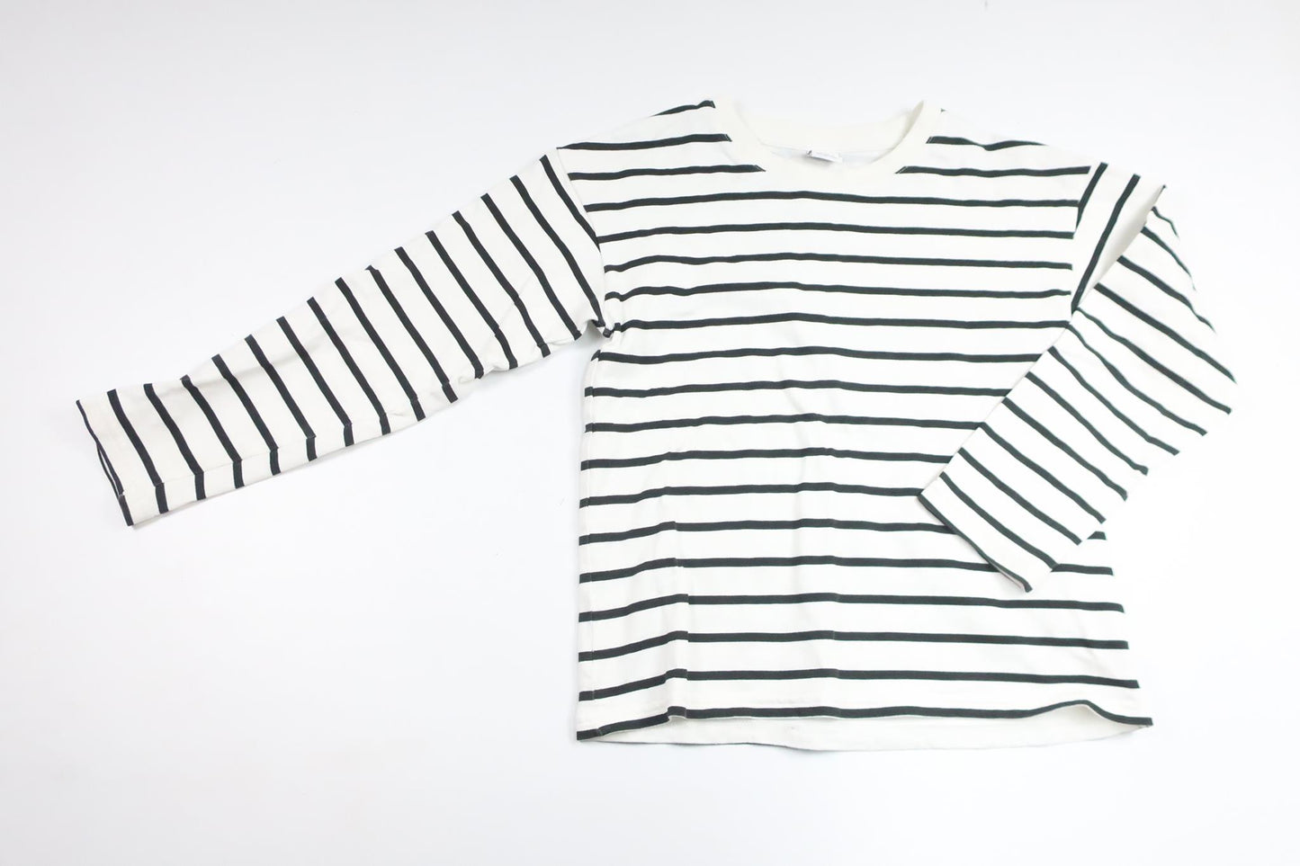 Randig tröja från Lindex - Storlek 128 - Vit