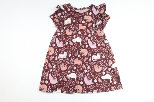 Klänning med katter från Lindex - Storlek 110 - Vinröd