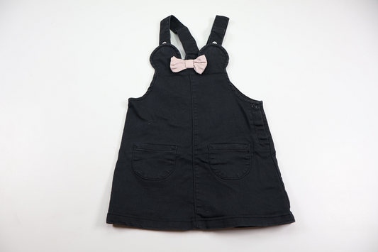Hängselklänning med Mimmi från H&M - Storlek 80 - Svart