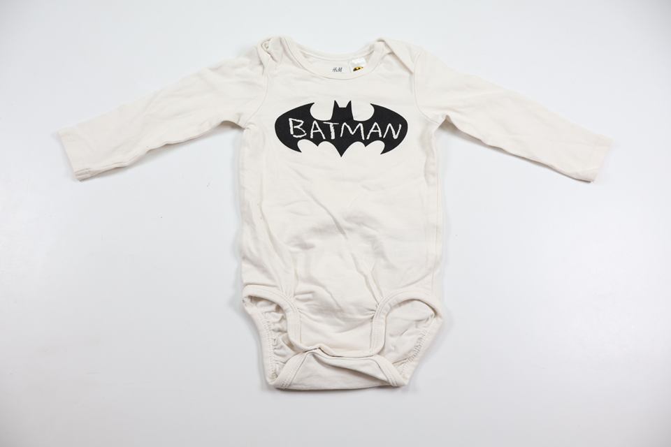 Body med Batman från H&M - Storlek 68 - Vit