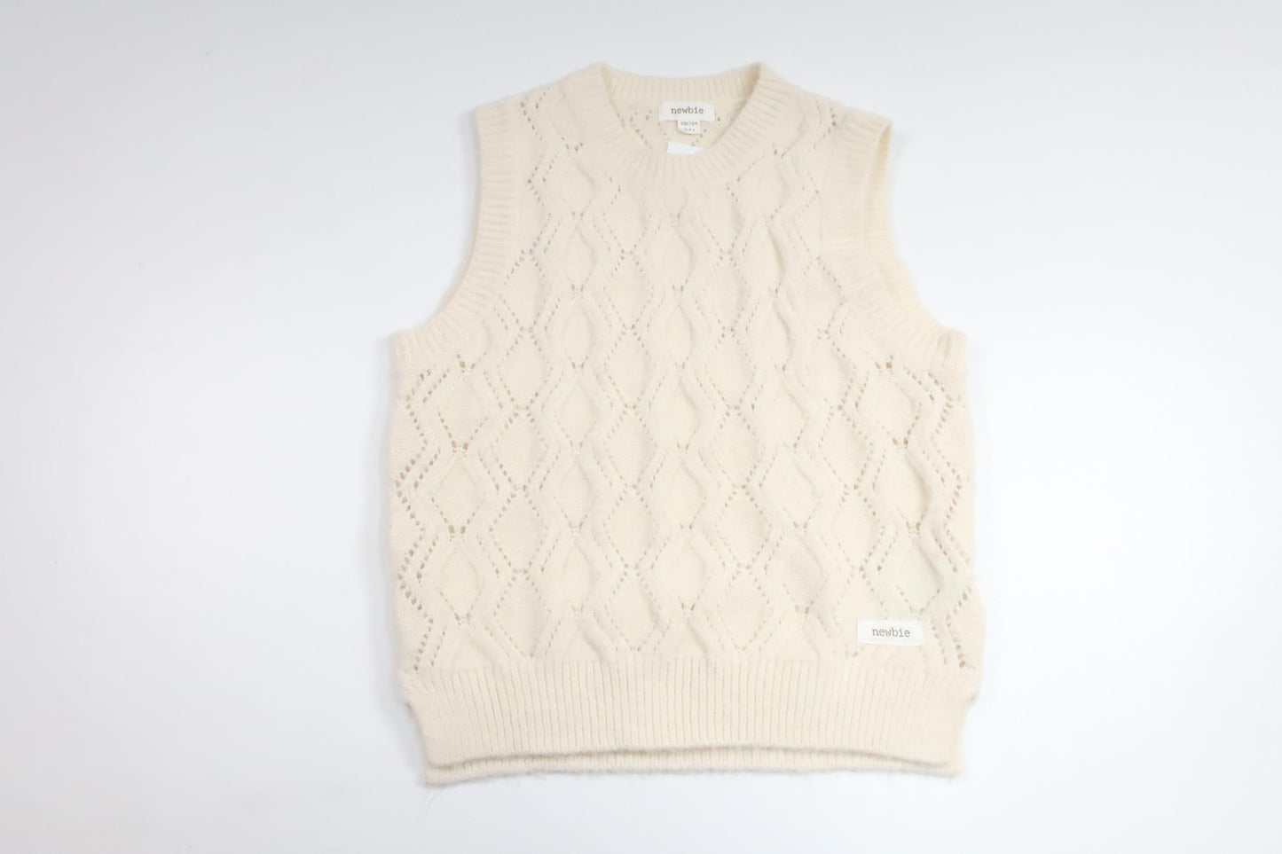 Stickad väst från Newbie - Storlek 98/104 - Benvit