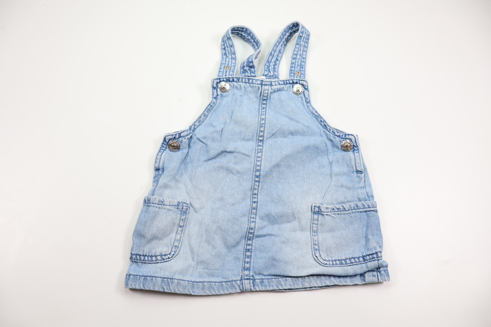 Hängselklänning i jeans från H&M - Storlek 74 - Denim
