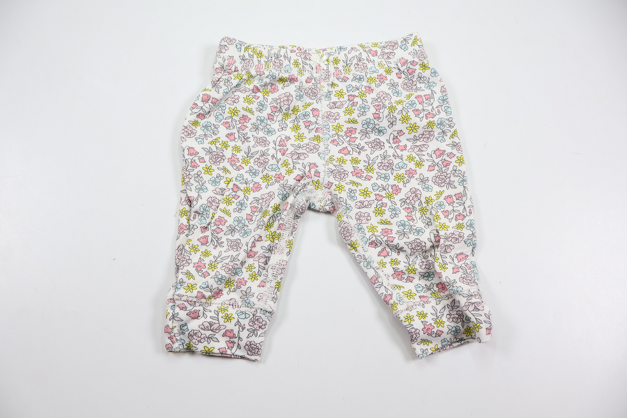 Blommiga byxor från Carter's - Storlek 56/62 - Vit