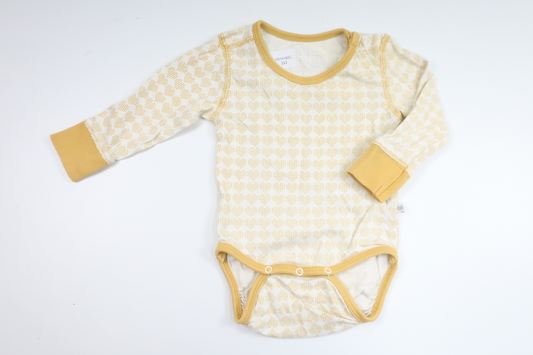 Body från BEBE - Storlek 60 - Gul