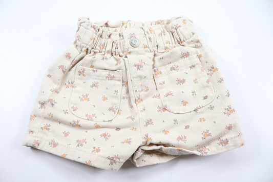 Blommiga shorts från H&M - Storlek 74 - Beige