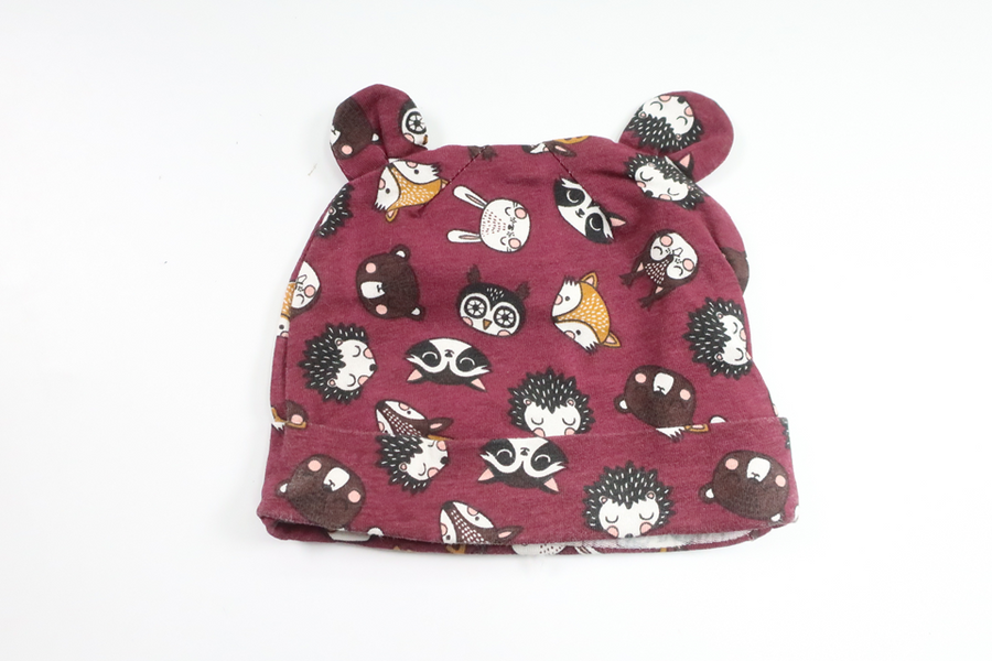 Mössa från Okänt - Storlek 56 - Vinröd