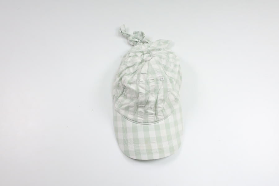 Rutig keps från H&M - Storlek 104/122 - Grön