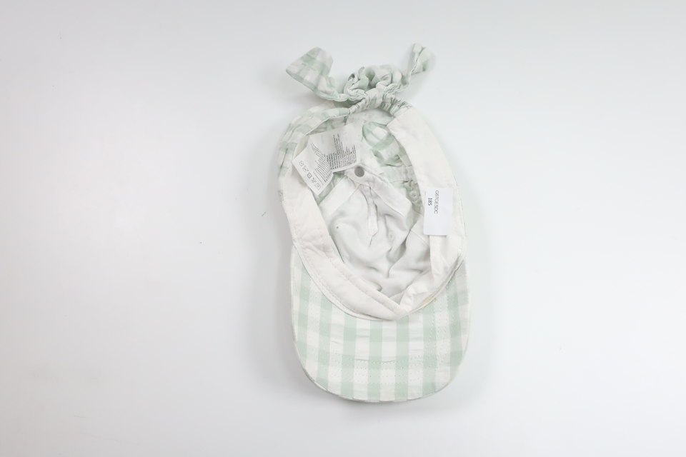 Rutig keps från H&M - Storlek 104/122 - Grön