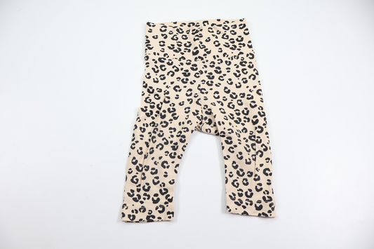 Leopardmönstrade byxor från H&M - Storlek 68 - Benvit