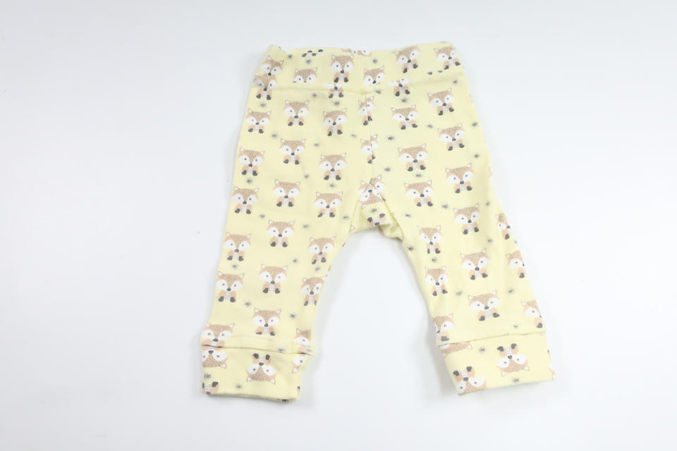 Byxor från ICA I Love Eco - Storlek 56 - Gul