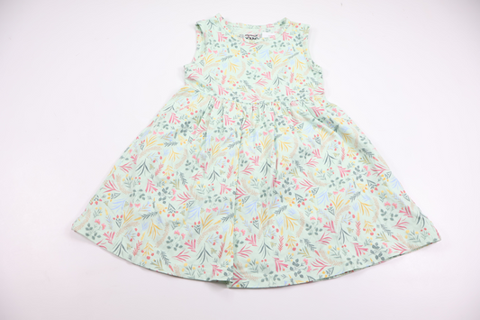 Blommig klänning från My Wear Young - Storlek 98/104 - Grön