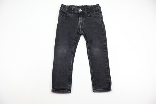 Jeansbyxor från H&M - Storlek 98 - Svart
