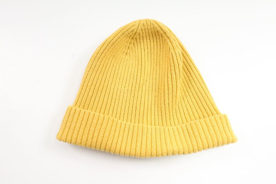 Ribbstickad mössa från Lindex - Storlek 52/54 - Gul