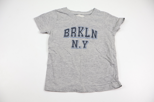 T-shirt från Denim Day - Storlek 98/104 - Grå