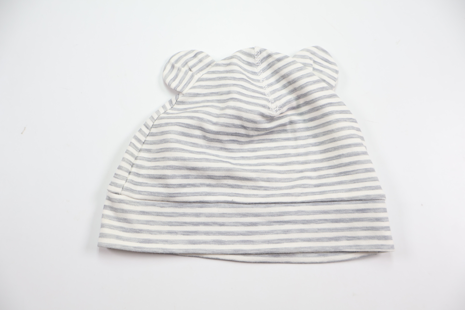 Randig mössa från H&M - Storlek 62 - Grå