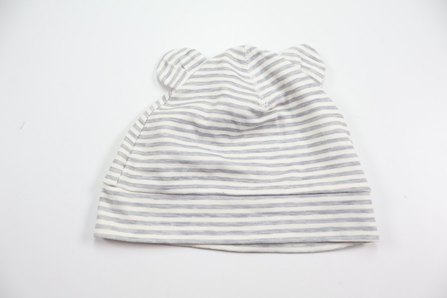 Randig mössa från H&M - Storlek 62 - Grå