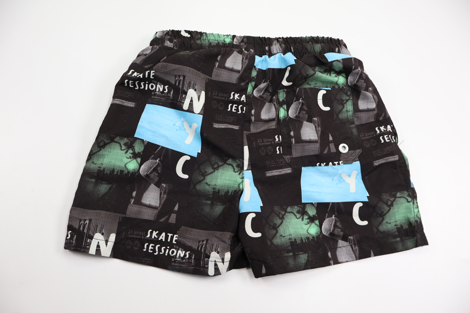 Badshorts från Beach Wear - Storlek 98/104 - Svart