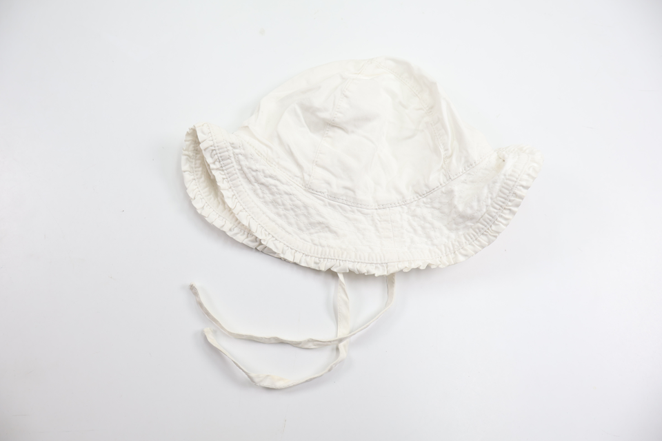 Solhatt från H&M - Storlek 74/80 - Vit