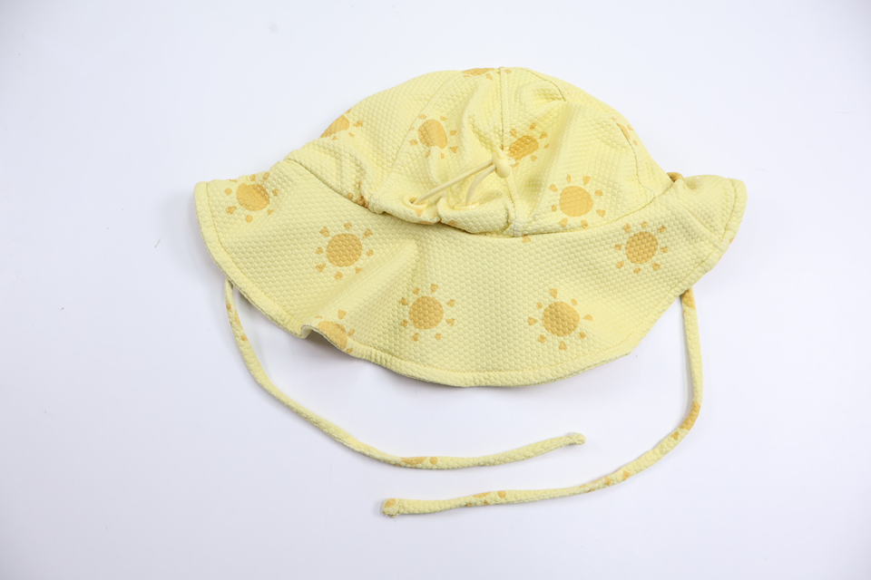 Badhatt/UV-hatt från Kuling - Storlek 48/50 - Gul