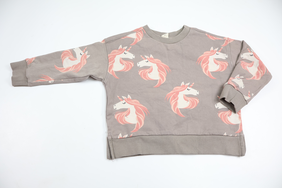 Sweatshirt med enhörningar från Uniq Mini - Storlek 98/104 - Grå