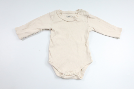 Ribbad body från Tiny One - Storlek 62 - Benvit