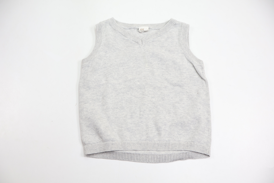Stickad väst från H&M - Storlek 74 - Grå