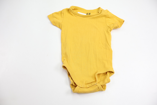 Body från H&M - Storlek 74 - Gul