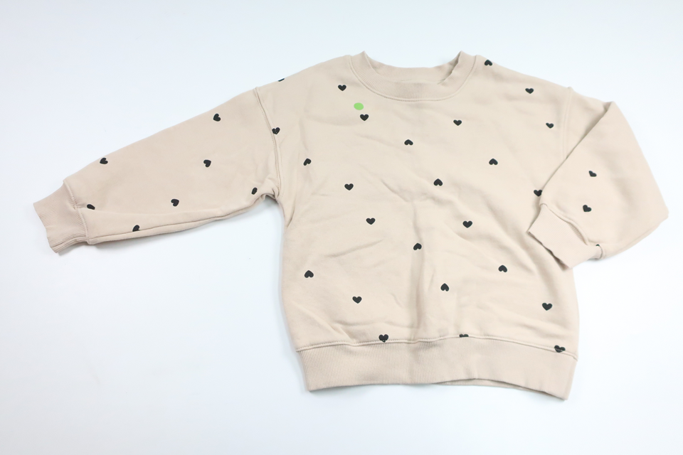 Sweatshirt med hjärtan från H&M - Storlek 98/104 - Beige