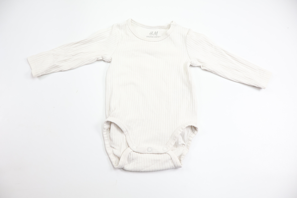 Ribbad body från H&M - Storlek 62 - Vit
