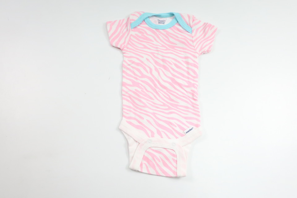 Body från Gerber - Storlek 56/62 - Rosa