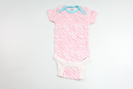 Body från Gerber - Storlek 56/62 - Rosa