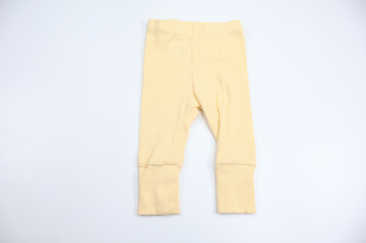 Ribbade byxor från BEBE - Storlek 60 - Gul