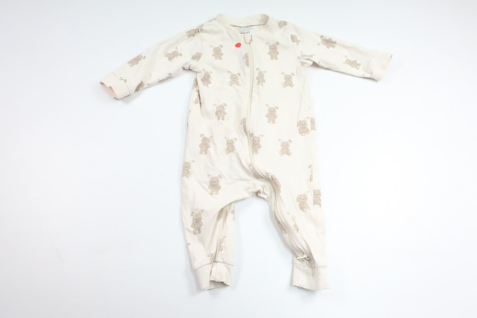 Pyjamas med kaniner från Kappahl - Storlek 68 - Benvit