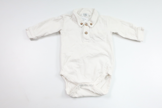 Body från Hust & Claire - Storlek 56 - Vit