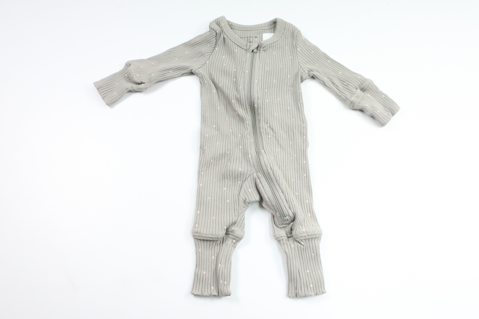 Ribbad pyjamas från Minimarket - Storlek 50 - Grön