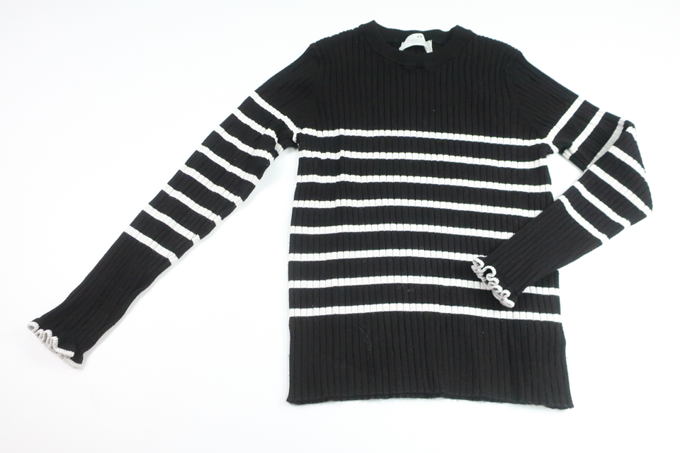 Stickad ribbad tröja från H&M - Storlek 128/134 - Svart