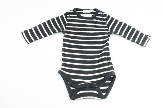 Randig body från Åhléns - Storlek 50 - Svart