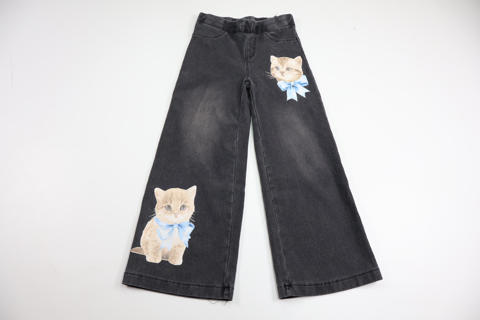 Utsvängda byxor från H&M - Storlek 104 - Grå