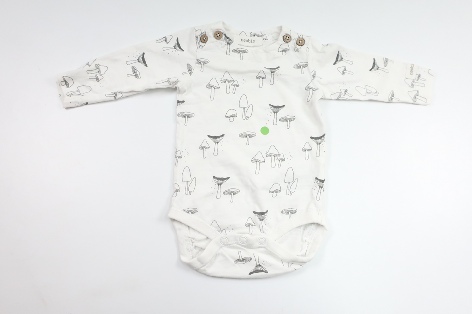 Body från Newbie - Storlek 56 - Vit