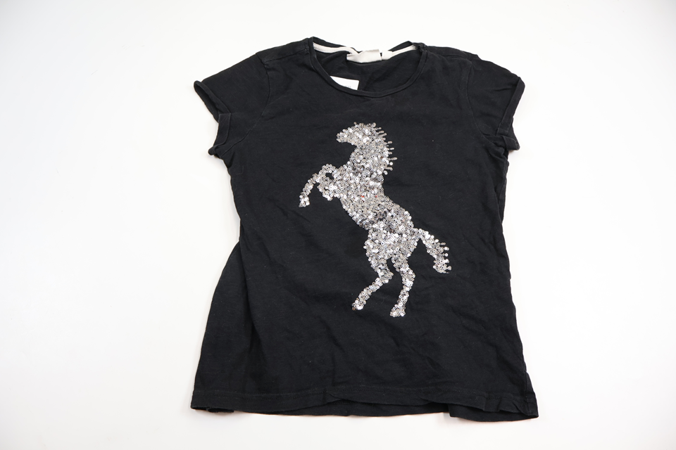 T-shirt från Kappahl - Storlek 134/140 - Svart