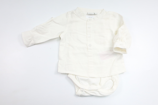 Skjorta med inbyggd body från Name It - Storlek 62 - Vit