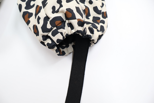 Fleecefodrad leopardmönstrad overall från Ministars - Storlek 80 - Benvit
