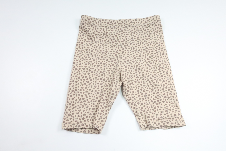 Leopardmönstrade shorts från H&M - Storlek 122 - Beige