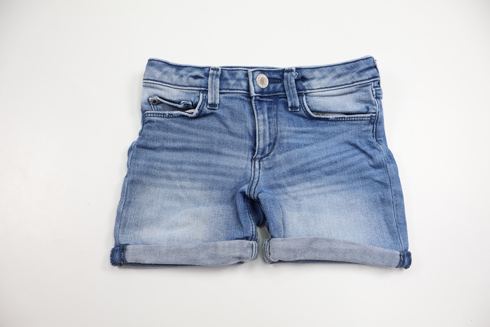 Jeansshorts från H&M - Storlek 110 - Denim