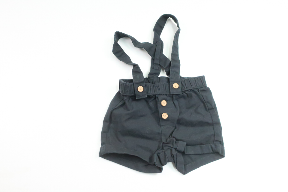Hängselshorts från H&M - Storlek 56 - Svart
