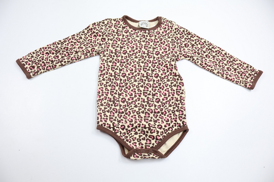 Leopardmönstrad body från Petite Mini - Storlek 86 - Beige